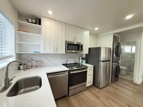 820 SE 14th Street Fort Lauderdale FL 33316