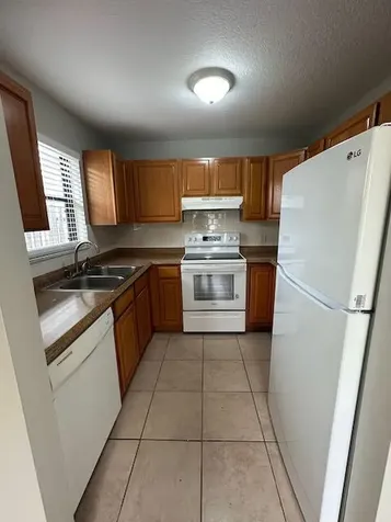 611 E Coast Avenue Lantana FL 33462