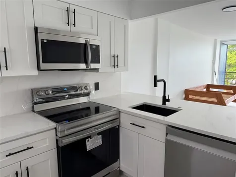 112 Royal Park Drive Oakland Park FL 33309