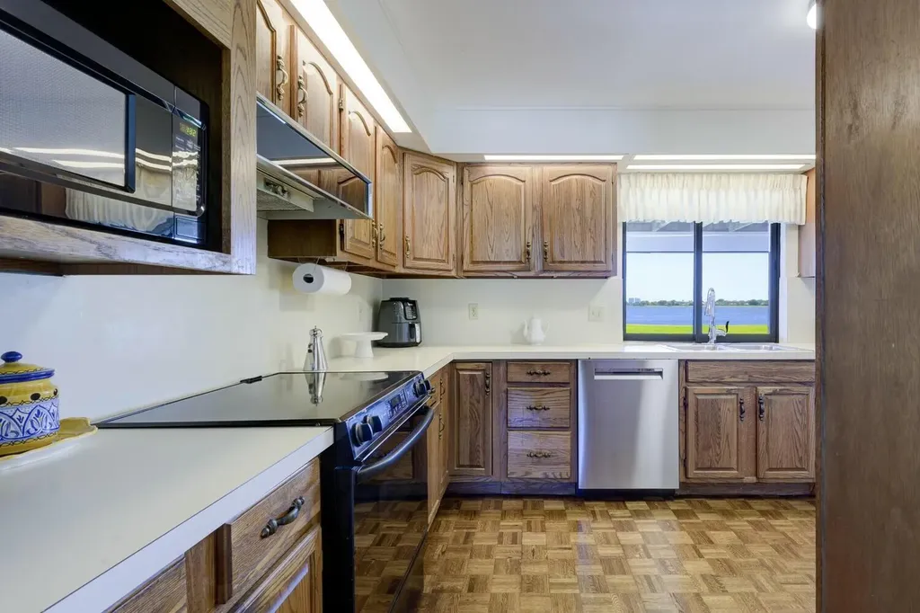 3600 N Shore Drive West Palm Beach FL 33407