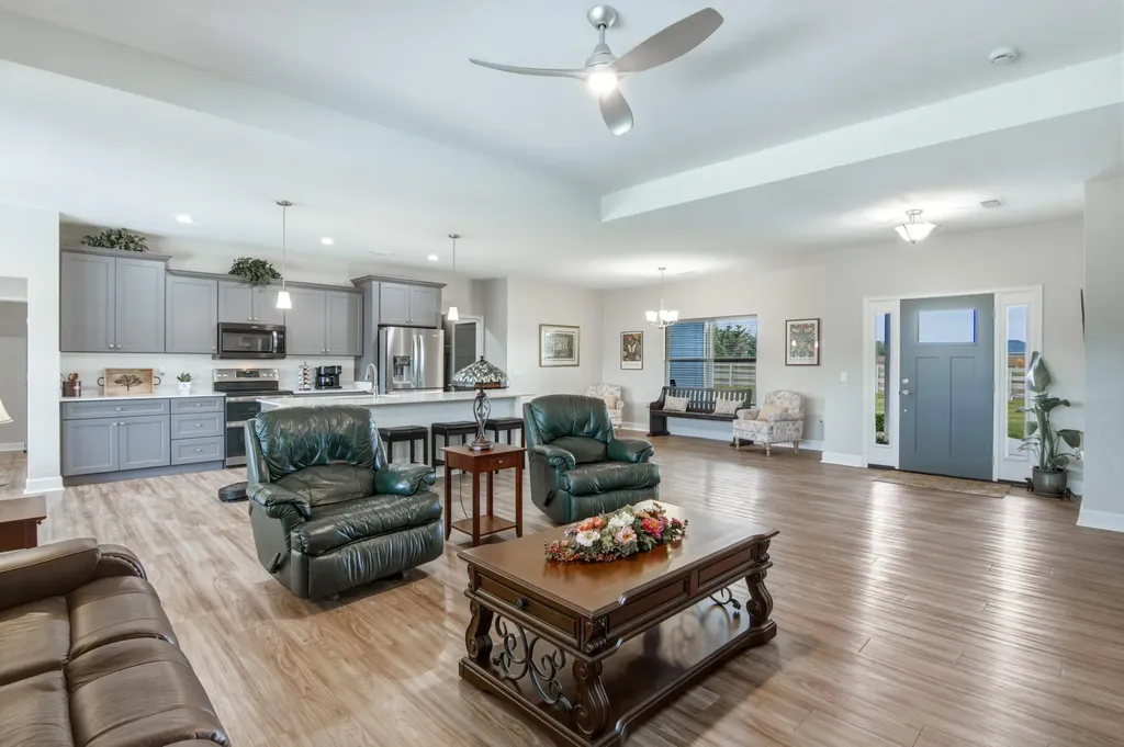 10172 98th Path Live Oak FL 32060