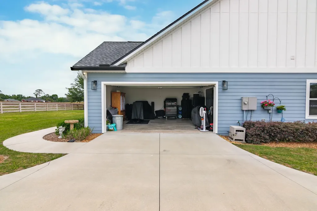 10172 98th Path Live Oak FL 32060
