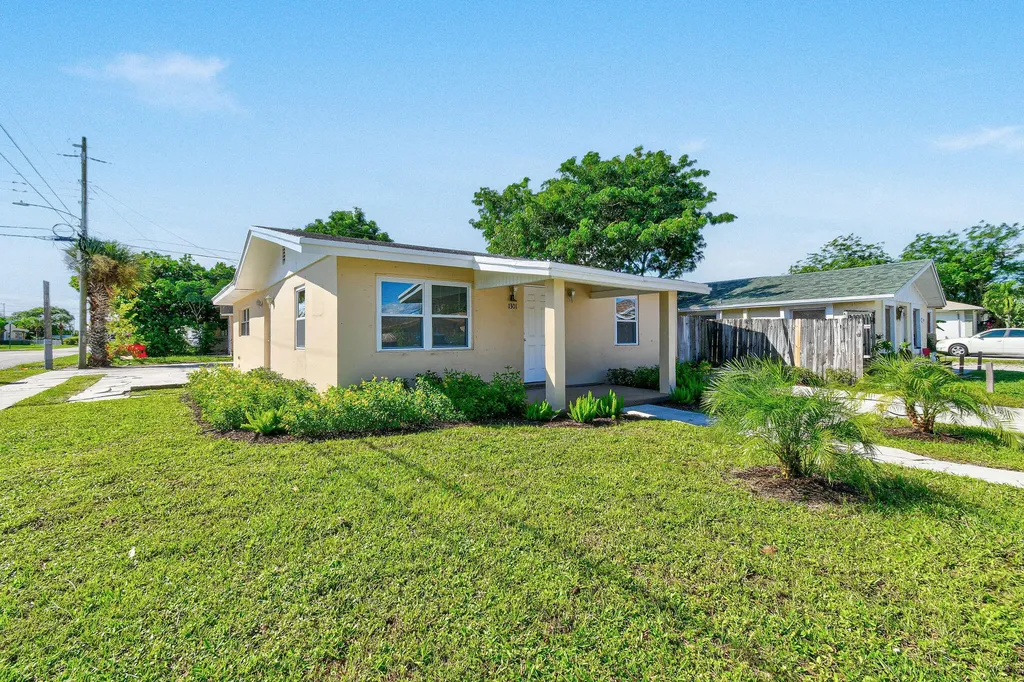 1301 W 25th Street Riviera Beach FL 33404