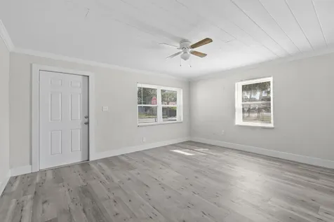 1301 W 25th Street Riviera Beach FL 33404