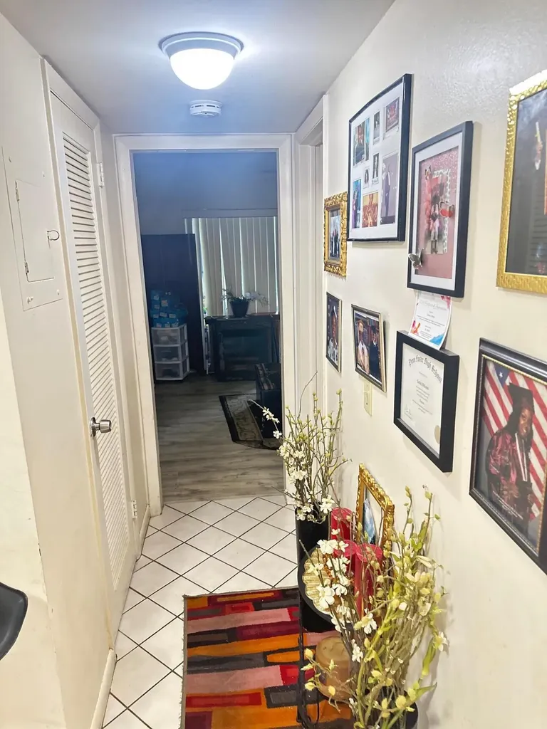 215 Windsor J West Palm Beach FL 33417