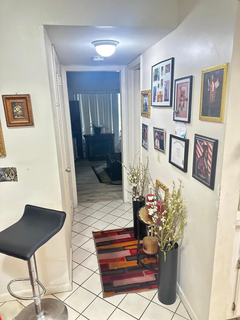 215 Windsor J West Palm Beach FL 33417