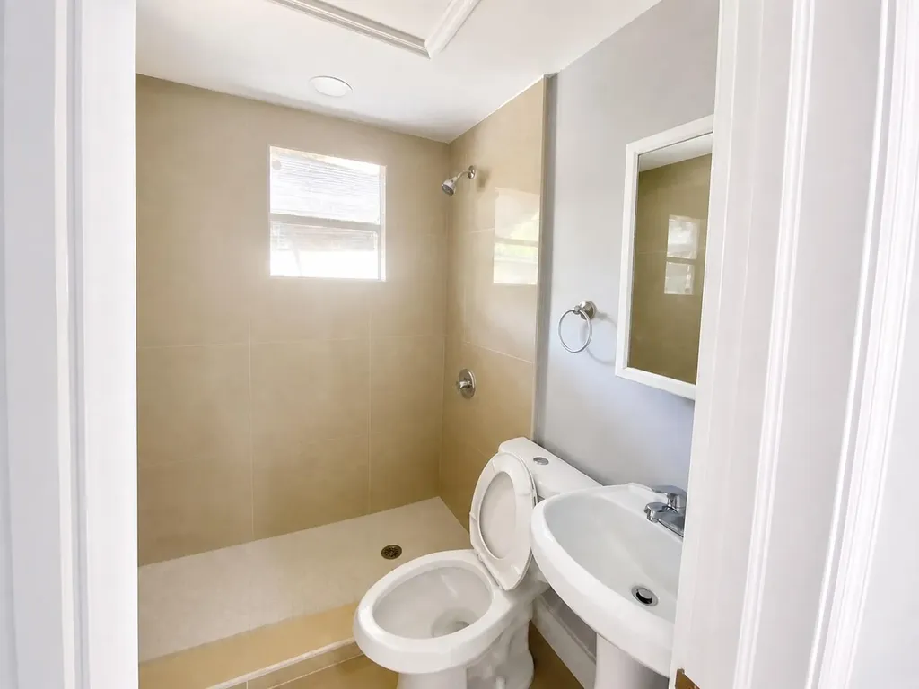 345 NE 168th Street North Miami Beach FL 33162