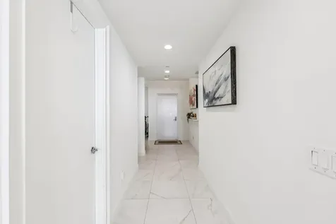 2640 Lake Shore Drive Riviera Beach FL 33404