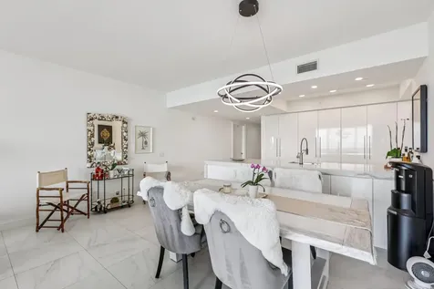 2640 Lake Shore Drive Riviera Beach FL 33404