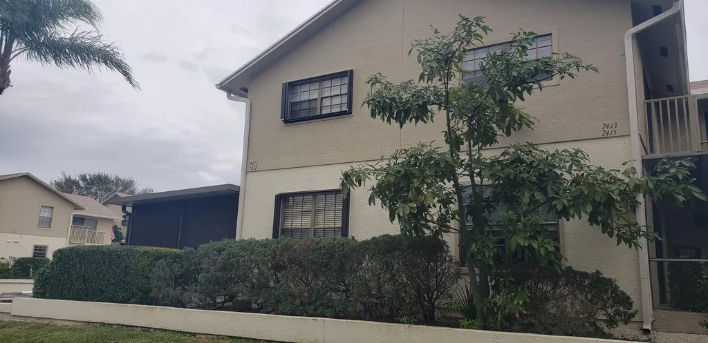 7462 SE Jamestown Terrace Hobe Sound FL 33455