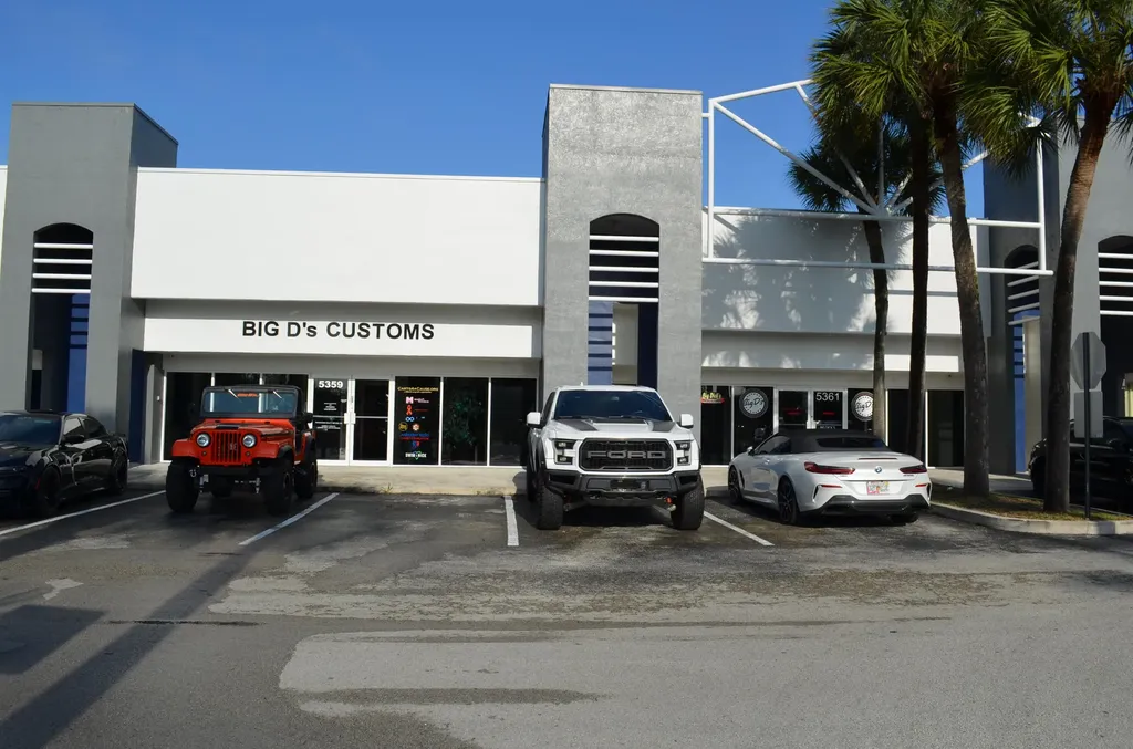 5359 N Nob Hill Road Sunrise FL
