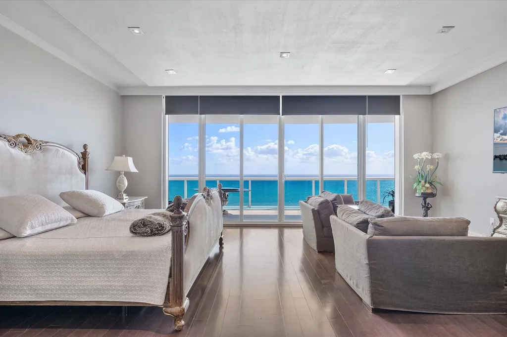 2711 S Ocean Drive Hollywood FL 33019