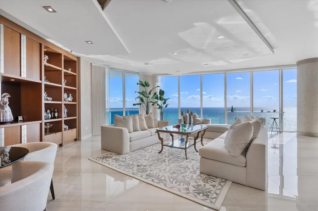 2711 S Ocean Drive Hollywood FL 33019