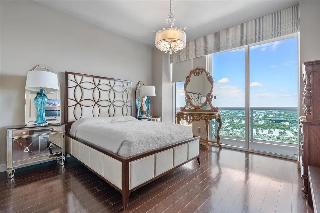 2711 S Ocean Drive Hollywood FL 33019