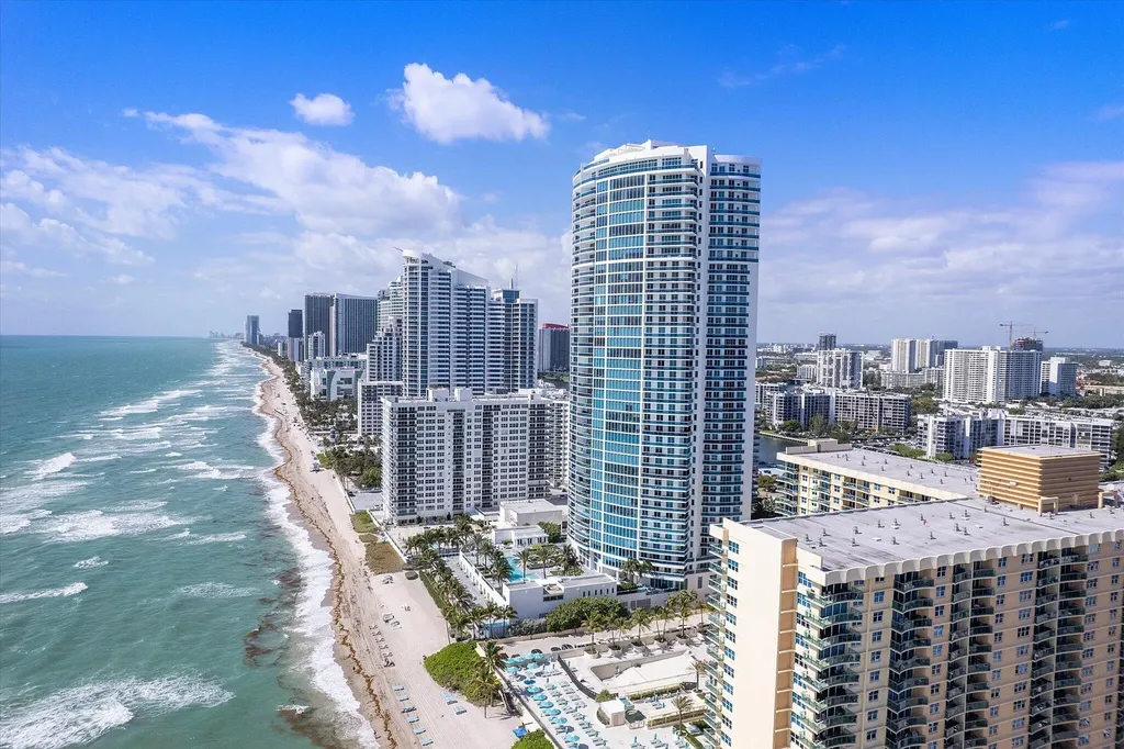 2711 S Ocean Drive Hollywood FL 33019