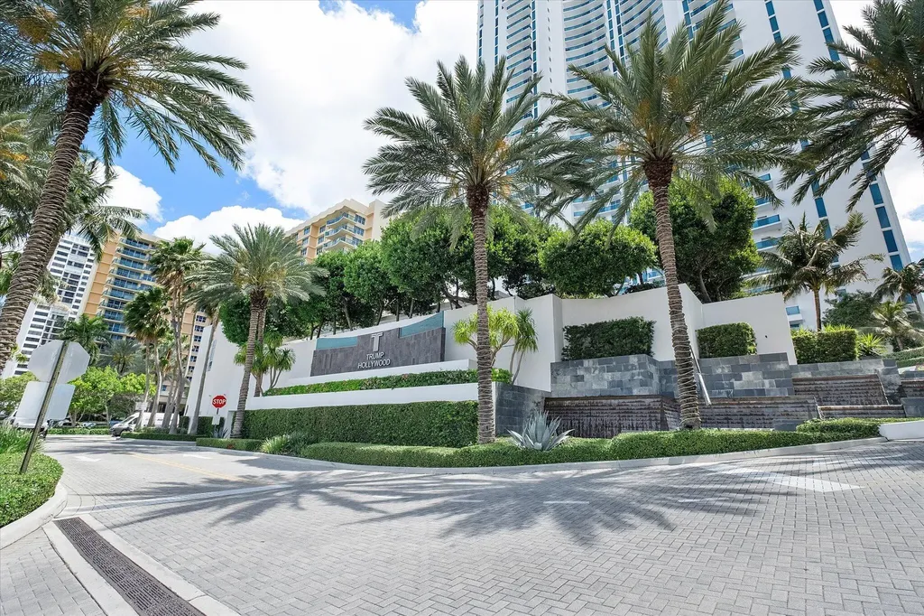 2711 S Ocean Drive Hollywood FL 33019
