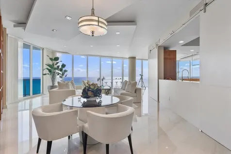 2711 S Ocean Drive Hollywood FL 33019