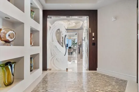 2711 S Ocean Drive Hollywood FL 33019