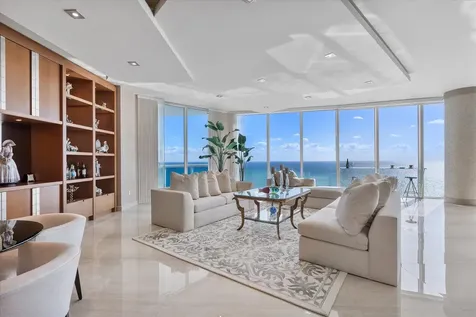 2711 S Ocean Drive Hollywood FL 33019