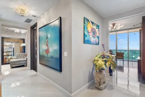 2711 S Ocean Drive Hollywood FL 33019