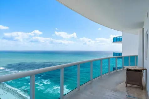 2711 S Ocean Drive Hollywood FL 33019