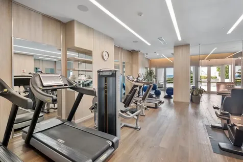 2711 S Ocean Drive Hollywood FL 33019
