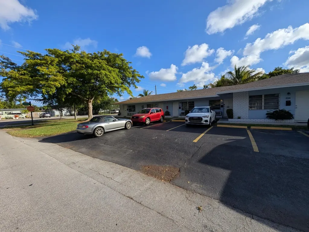 828 NE 16th Street Fort Lauderdale FL 33304