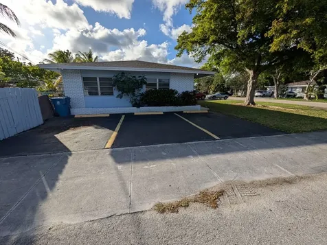 828 NE 16th Street Fort Lauderdale FL 33304