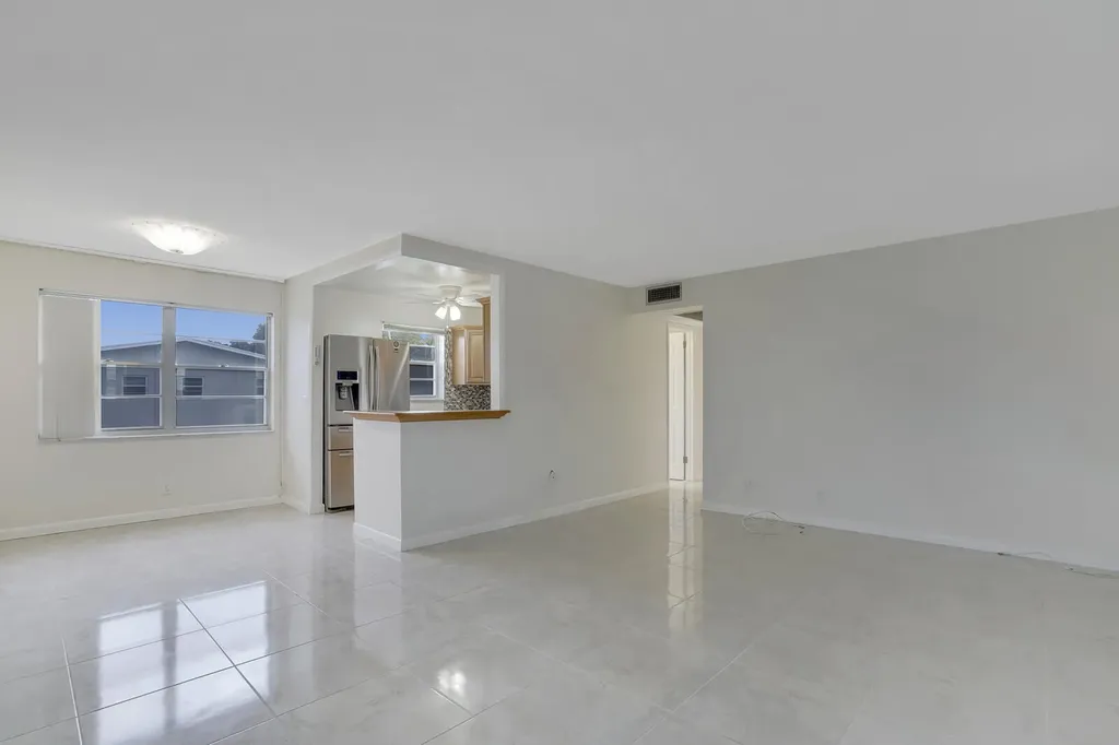 136 Somerset G West Palm Beach FL 33417