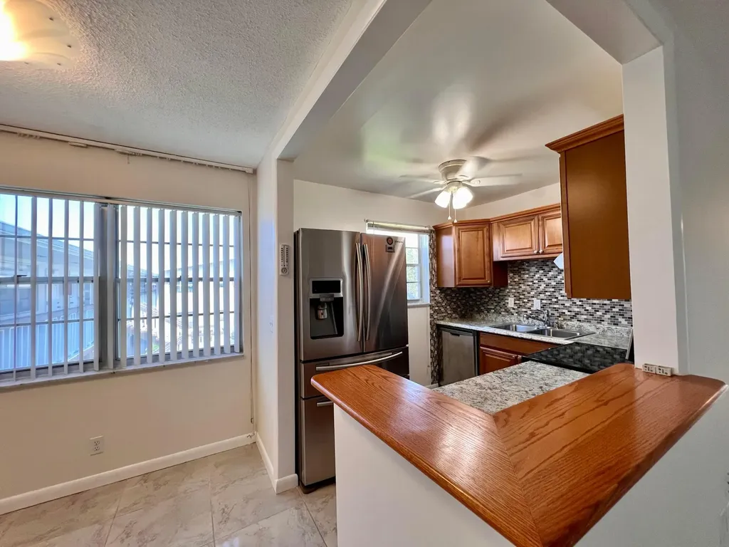 136 Somerset G West Palm Beach FL 33417