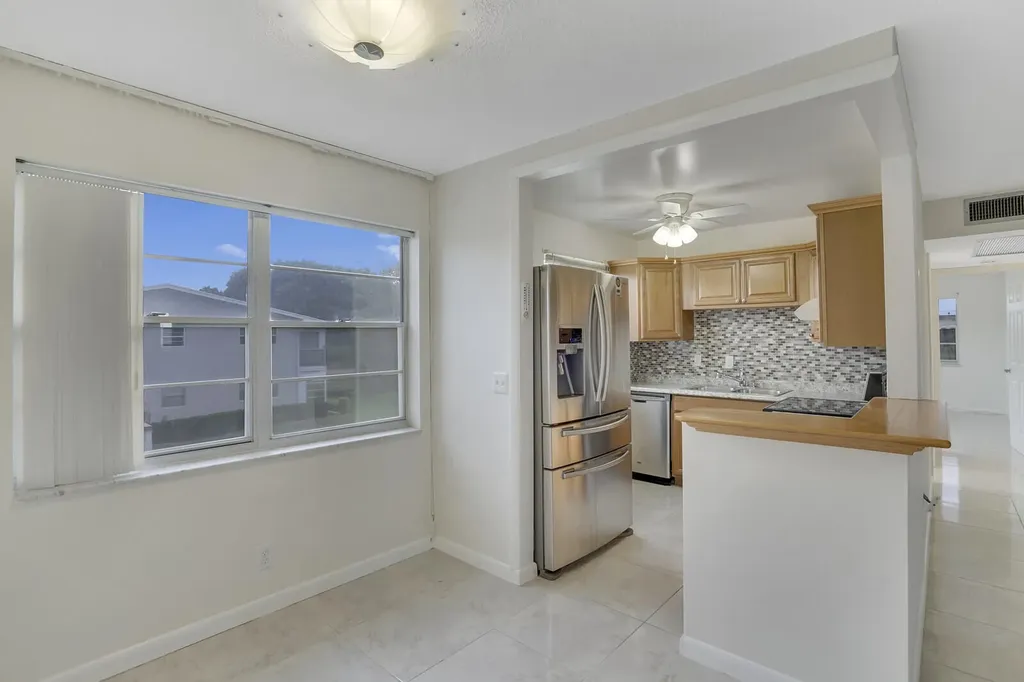 136 Somerset G West Palm Beach FL 33417