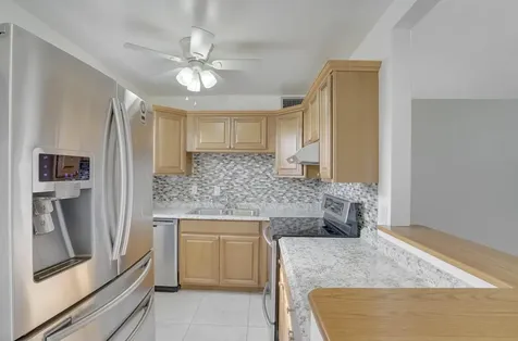 136 Somerset G West Palm Beach FL 33417