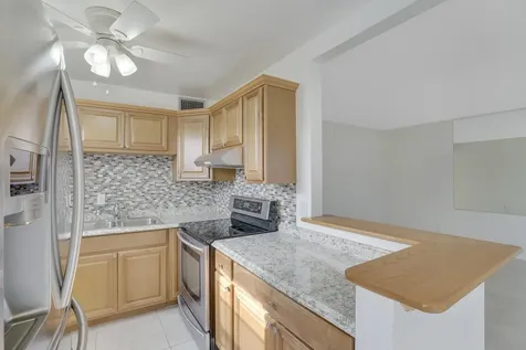 136 Somerset G West Palm Beach FL 33417