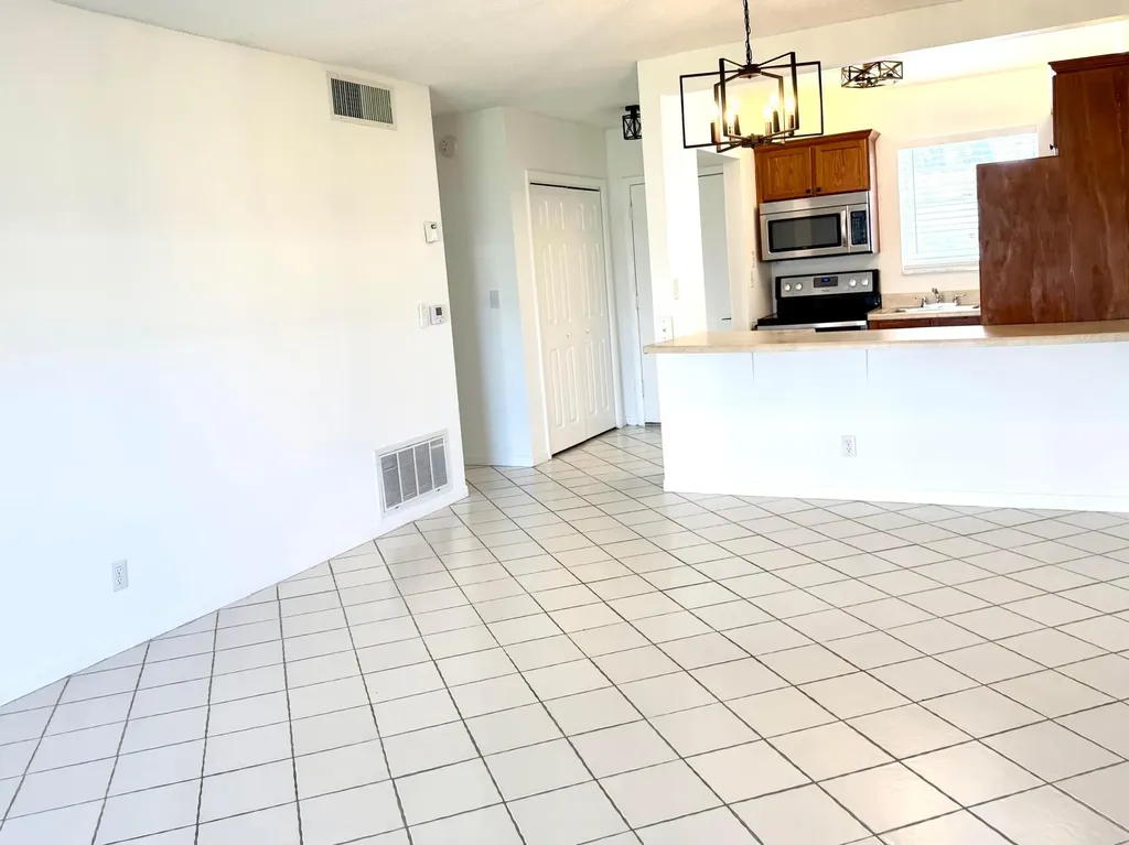 1118 Lake Terrace Boynton Beach FL 33426