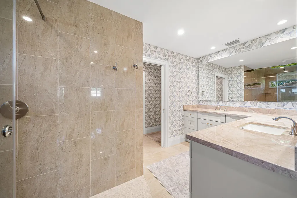 11609 N Lake Drive Boynton Beach FL 33436