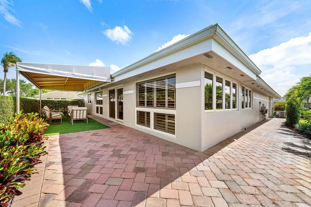 11609 N Lake Drive Boynton Beach FL 33436