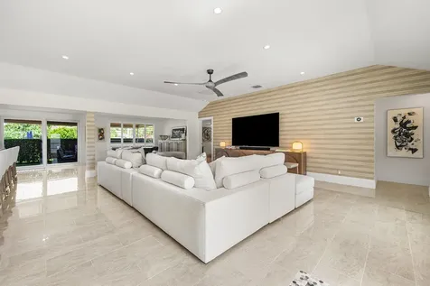 11609 N Lake Drive Boynton Beach FL 33436