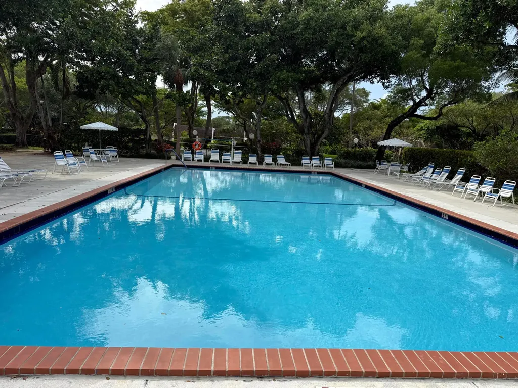 3700 Oaks Clubhouse Drive Pompano Beach FL 33069