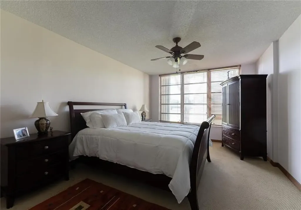 3700 Oaks Clubhouse Drive Pompano Beach FL 33069