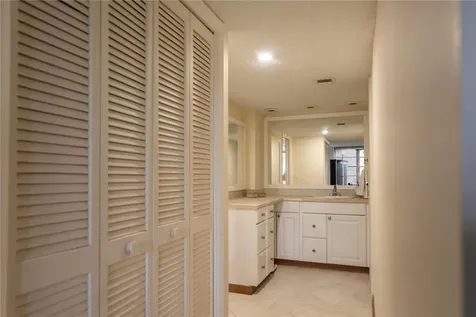 3700 Oaks Clubhouse Drive Pompano Beach FL 33069
