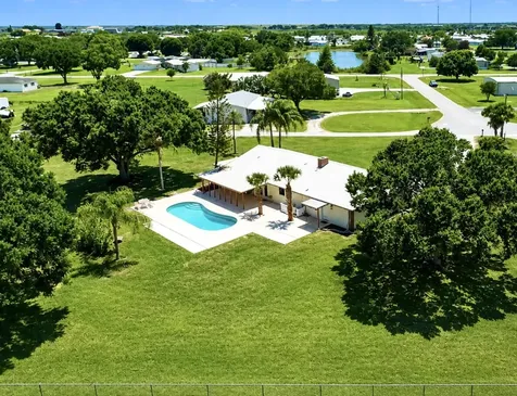 3856 SW 11th Avenue Okeechobee FL 34974