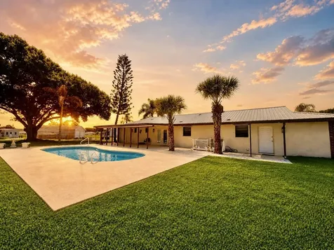 3856 SW 11th Avenue Okeechobee FL 34974