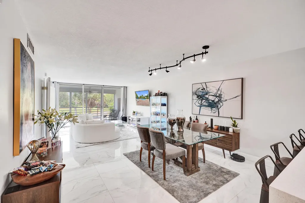 545 Oaks Lane Pompano Beach FL 33069
