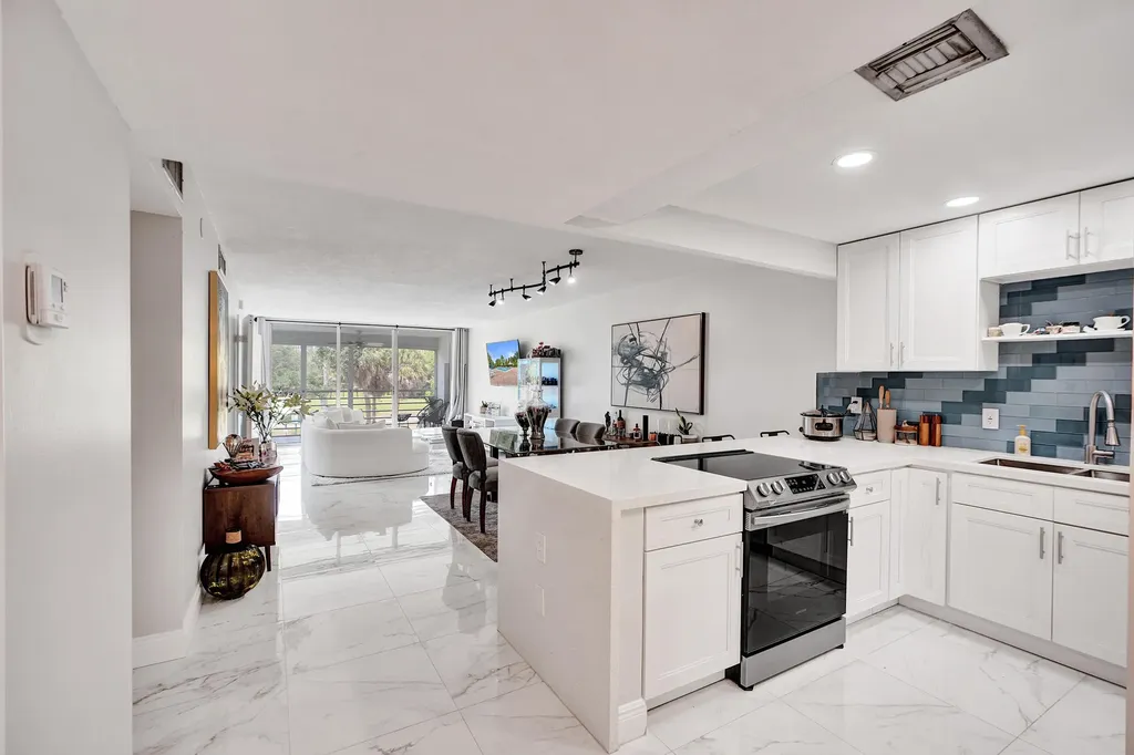 545 Oaks Lane Pompano Beach FL 33069