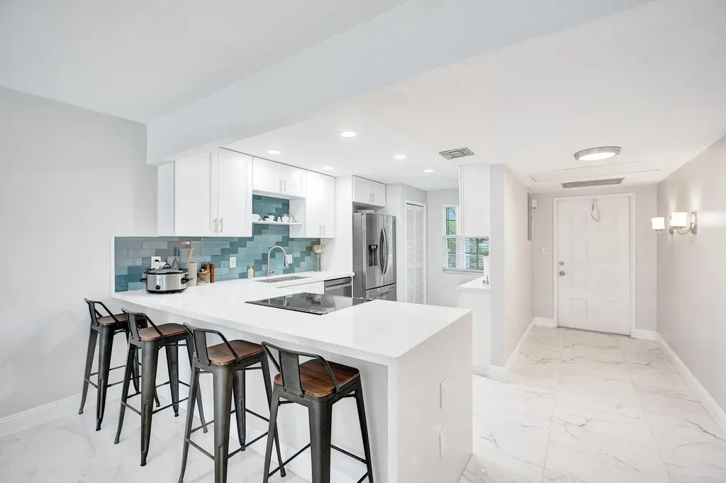 545 Oaks Lane Pompano Beach FL 33069
