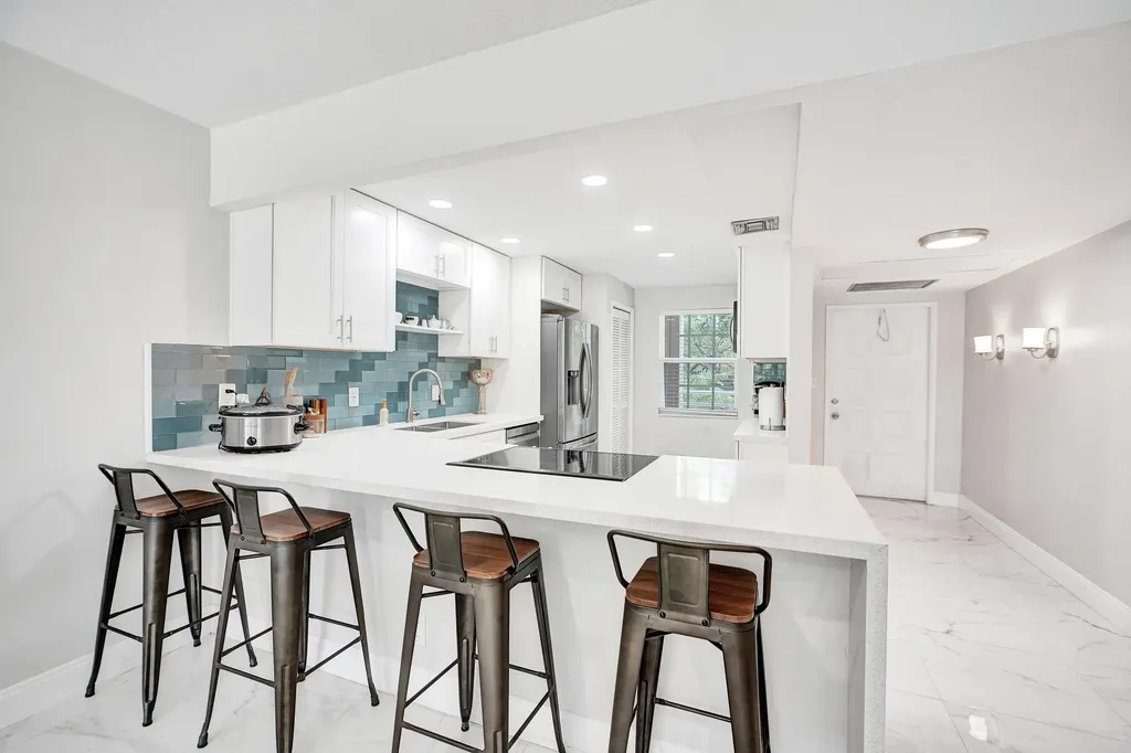 545 Oaks Lane Pompano Beach FL 33069
