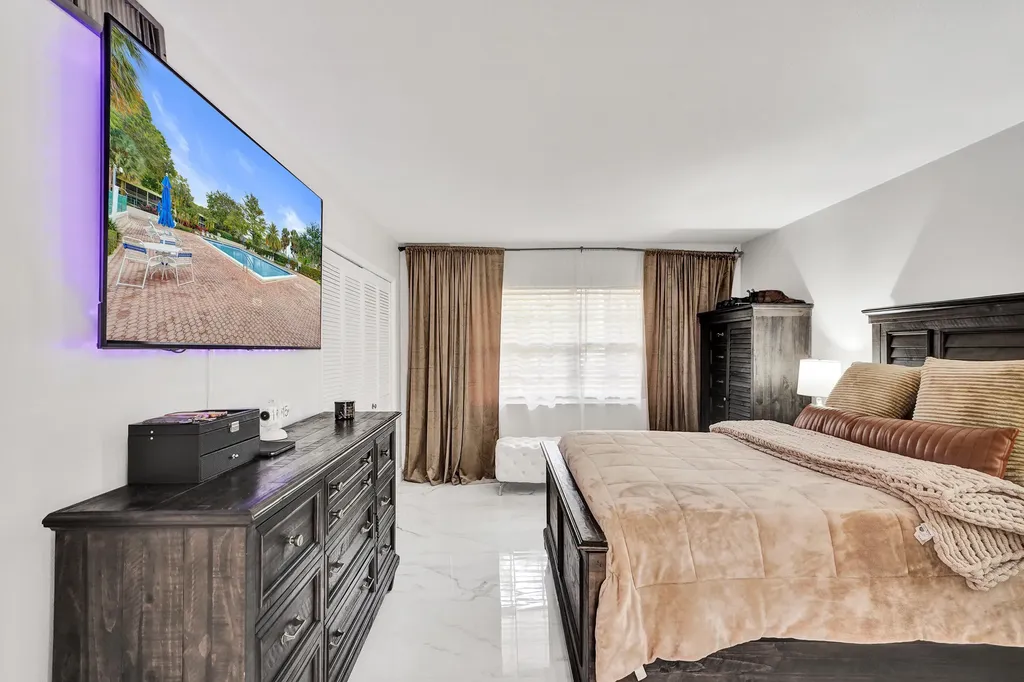 545 Oaks Lane Pompano Beach FL 33069