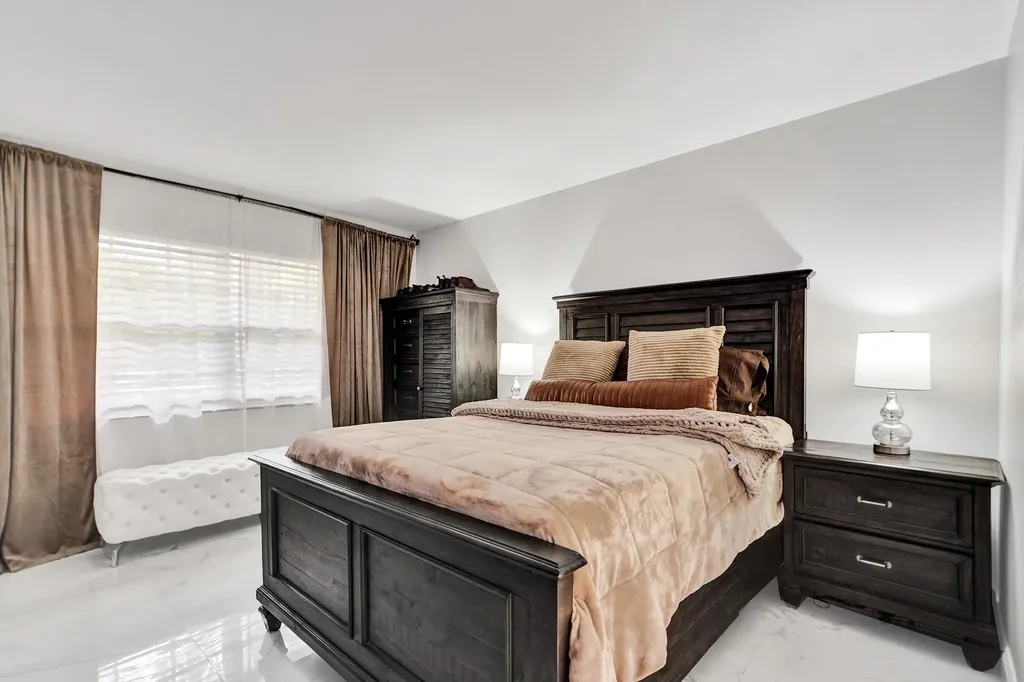 545 Oaks Lane Pompano Beach FL 33069