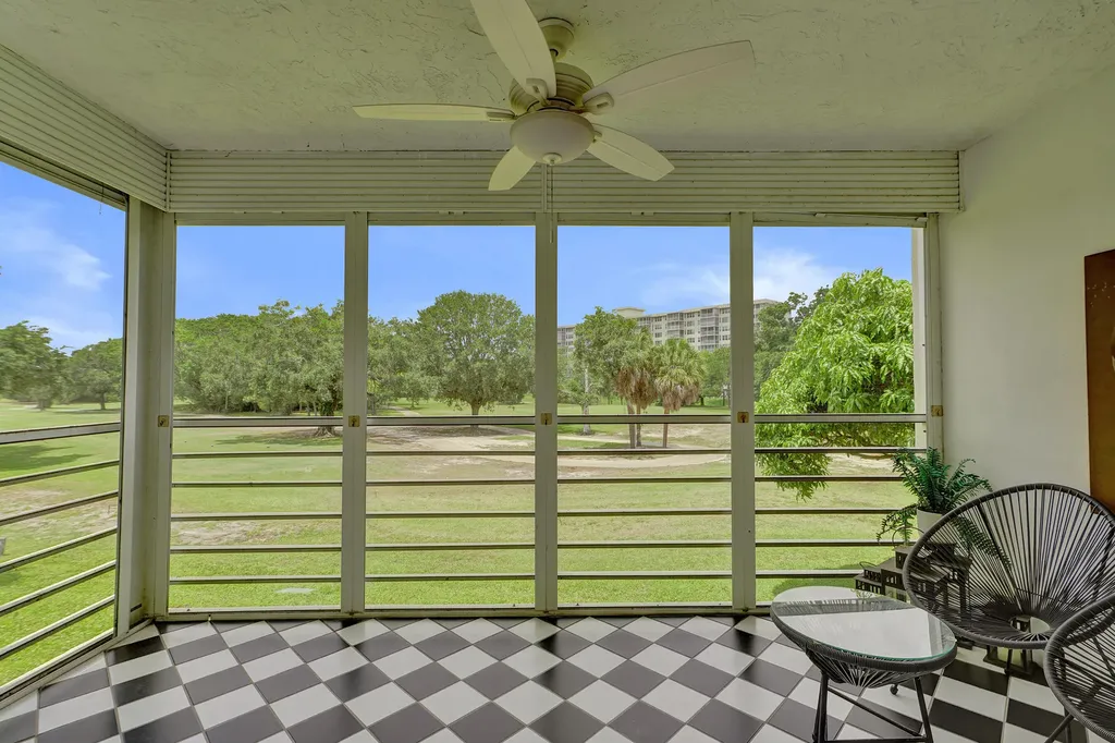 545 Oaks Lane Pompano Beach FL 33069