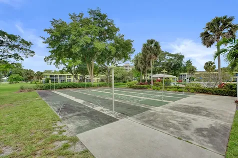 545 Oaks Lane Pompano Beach FL 33069